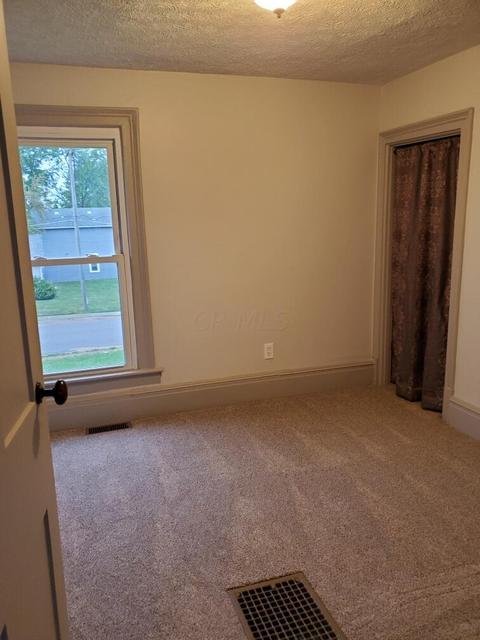 228 E Central Ave, Delaware, OH 43015 photo 21