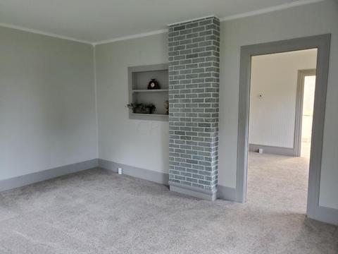 228 E Central Ave, Delaware, OH 43015 photo 6