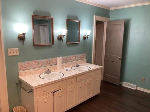 654 E Chestnut St, Lancaster, OH 43130 photo 3