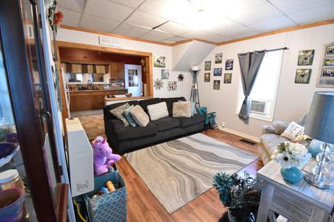 560 E Front St, Logan, OH 43138 photo 9