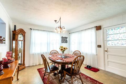 46 E College St, Fredericktown, OH 43019 photo 11