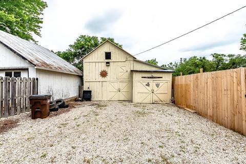 46 E College St, Fredericktown, OH 43019 photo 26