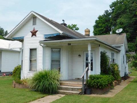 672 3rd St, Logan, OH 43138 photo 1