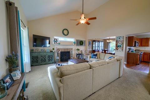 166 Ruby Red Ln, Delaware, OH 43015 photo 6