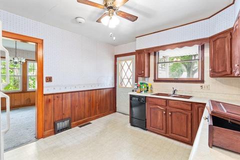 538 E Main St, Hebron, OH 43025 photo 10