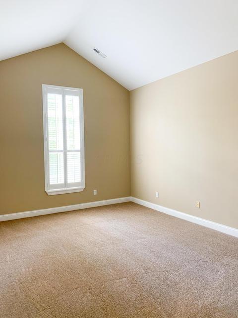 6043 Eiger Dr, Columbus, OH 43213 photo 9