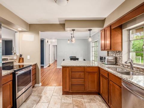 320 N Hamilton Rd, Gahanna, OH 43230 photo 15