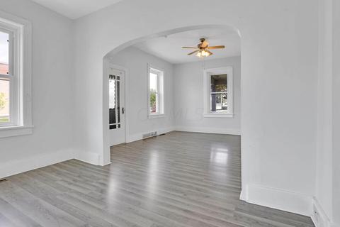 276 E William St, Delaware, OH 43015 photo 10