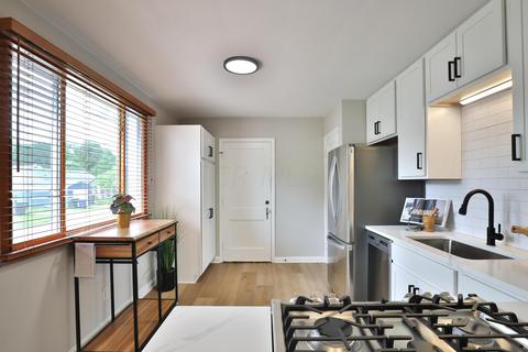306 E Beechwold Blvd, Columbus, OH 43214 photo 12