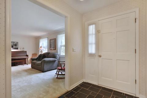 147 Devon Rd, Delaware, OH 43015 photo 5