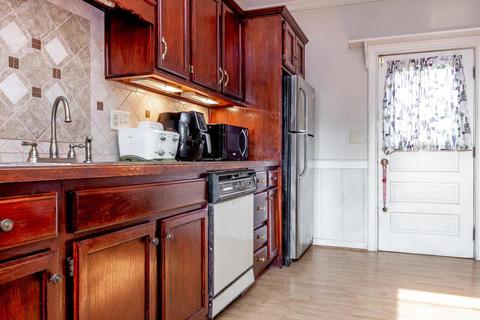 146 E Walnut St, Lancaster, OH 43130 photo 3