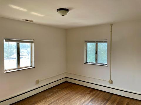 28 E Central Ave, Delaware, OH 43015 photo 8