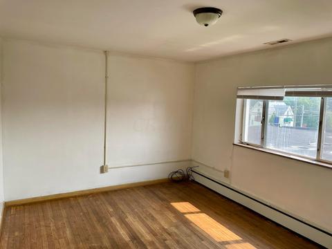 28 E Central Ave, Delaware, OH 43015 photo 9