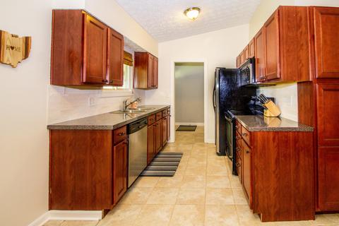 357 Bow Dr, Columbus, OH 43230 photo 7