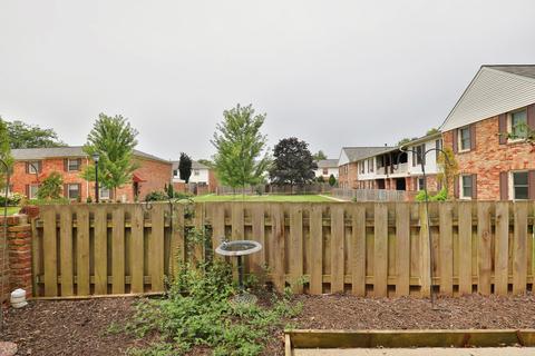 879 Manor Ln #E, Columbus, OH 43221 photo 28