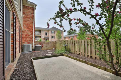 879 Manor Ln #E, Columbus, OH 43221 photo 27