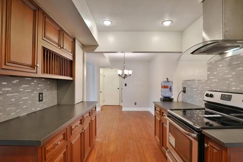 879 Manor Ln #E, Columbus, OH 43221 photo 15