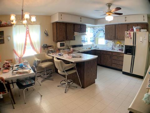 353 E Mound St, Circleville, OH 43113 photo 11