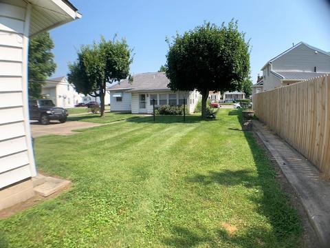 353 E Mound St, Circleville, OH 43113 photo 5