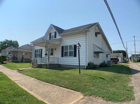 353 E Mound St, Circleville, OH 43113 photo 1