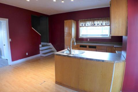 598 E Hunter St, Logan, OH 43138 photo 16