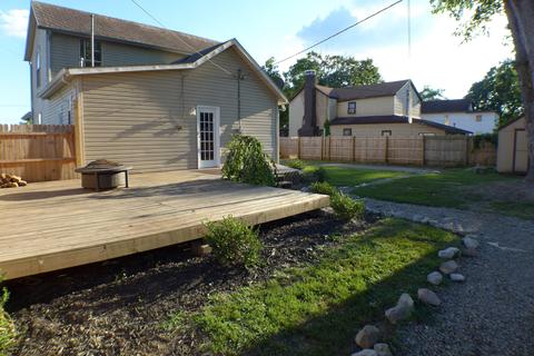 598 E Hunter St, Logan, OH 43138 photo 8