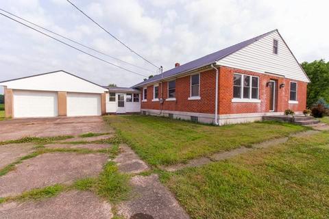 9028 Zane Trail Rd, Circleville, OH 43113 photo 3