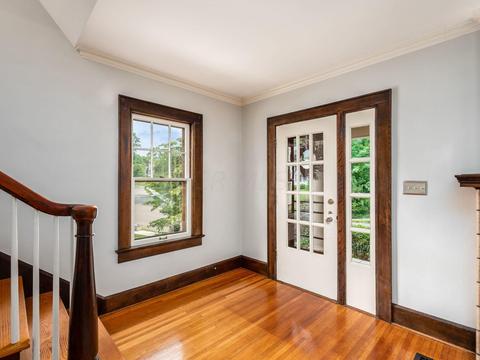 266 E Torrence Rd, Columbus, OH 43214 photo 4
