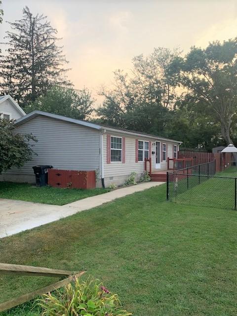 227 N Baker Ave, Lancaster, OH 43130 photo 2