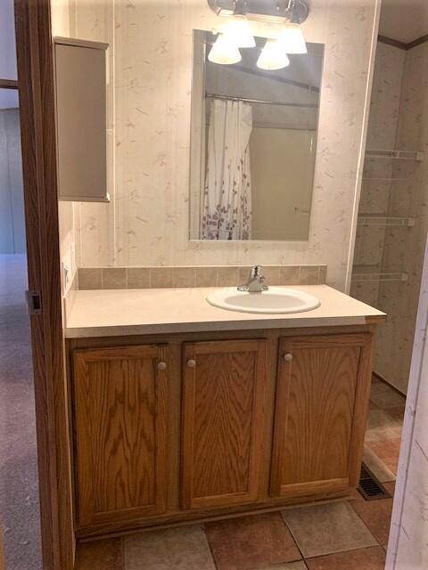 227 N Baker Ave, Lancaster, OH 43130 photo 9