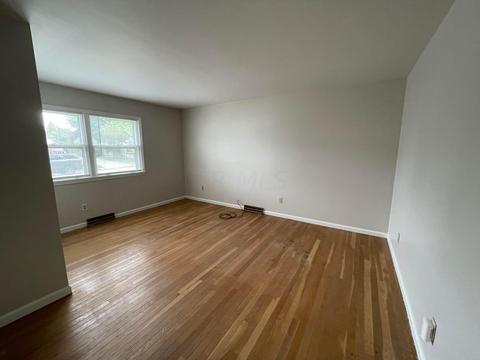 110 Park St, Circleville, OH 43113 photo 5
