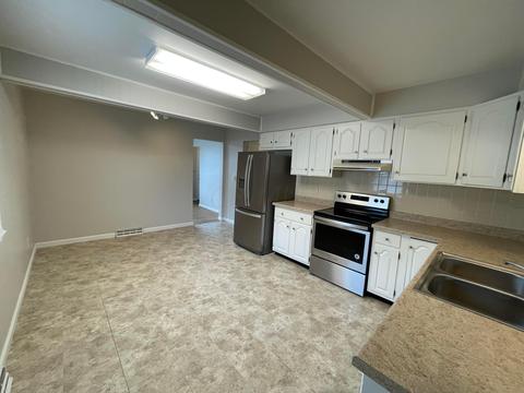 110 Park St, Circleville, OH 43113 photo 12