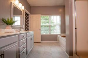 1308 Greenoak Ct, Springfield, OH 45503 photo 37