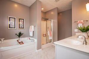 1308 Greenoak Ct, Springfield, OH 45503 photo 33