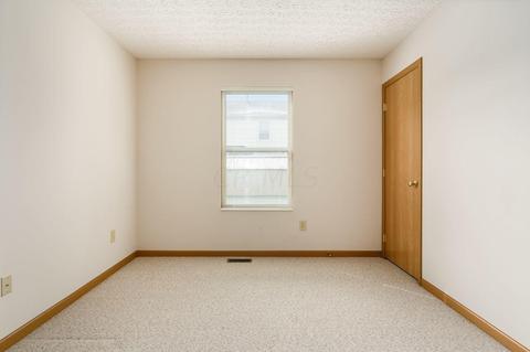 1283 Four Star Dr E, Galloway, OH 43119 photo 18