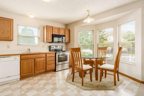 1283 Four Star Dr E, Galloway, OH 43119 photo 12