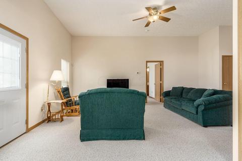 1283 Four Star Dr E, Galloway, OH 43119 photo 10