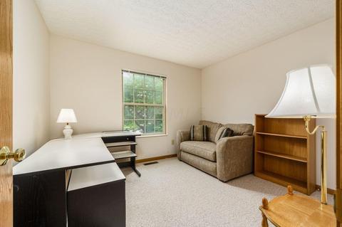 1283 Four Star Dr E, Galloway, OH 43119 photo 15