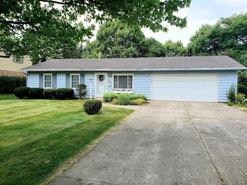 976 Chateau Dr, Marion, OH 43302 photo 2