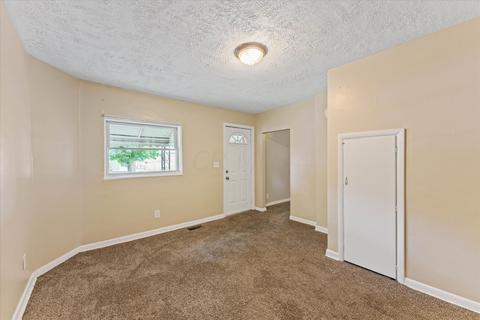 211 Harrison Ave, Lancaster, OH 43130 photo 4