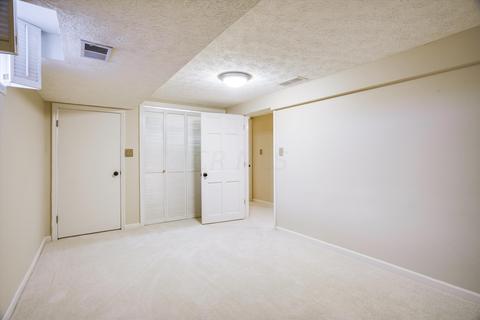 2850 E Broad St, Columbus, OH 43209 photo 32