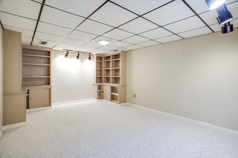 2850 E Broad St, Columbus, OH 43209 photo 25
