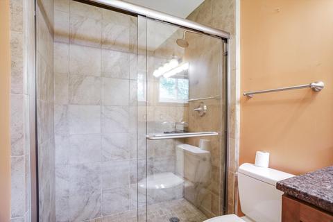 2850 E Broad St, Columbus, OH 43209 photo 21