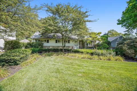 2850 E Broad St, Columbus, OH 43209 photo 1