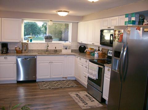 329 E Main St, Circleville, OH 43113 photo 6