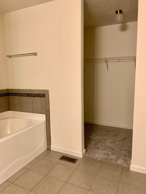 94 Delaware Dr, Delaware, OH 43015 photo 31