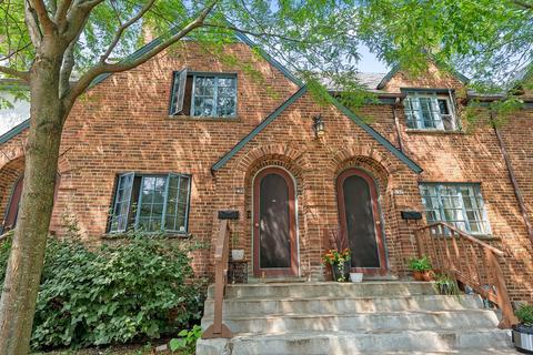 239 Rhoads Ave, Columbus, OH 43205 photo 1