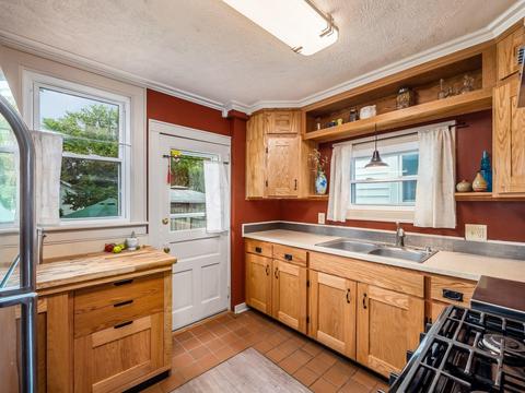 676 E Kossuth St, Columbus, OH 43206 photo 12