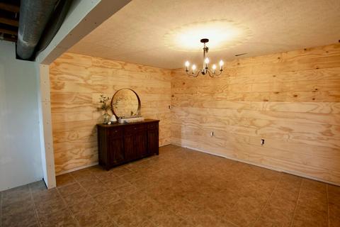 27428 Jackson Rd, Circleville, OH 43113 photo 8