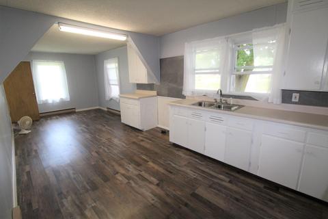 302 W Miami St, De Graff, OH 43318 photo 6
